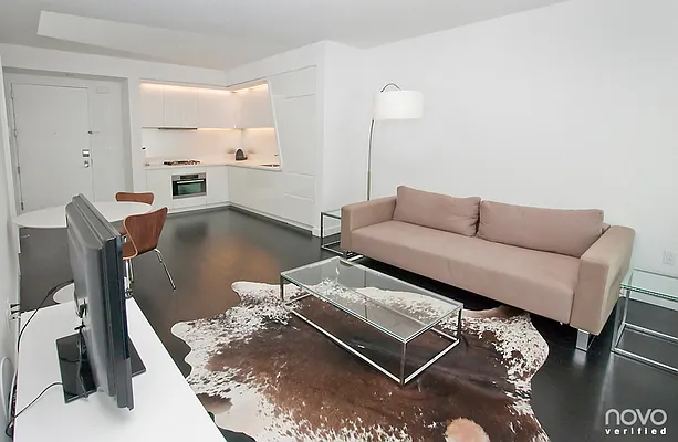 Rented by NOVO | media 28