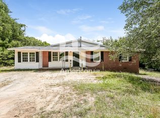 309 Cummings St, Laurens, SC 29360
