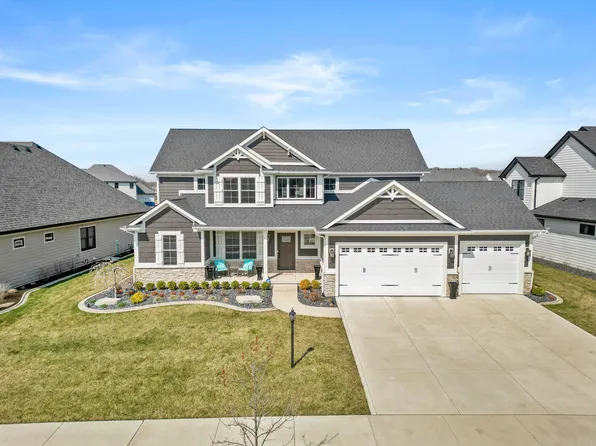 13366 Waterleaf Dr, Saint John, IN 46373