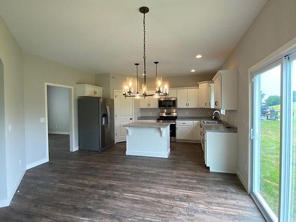 5th image of 1232 Lone Oak Blvd