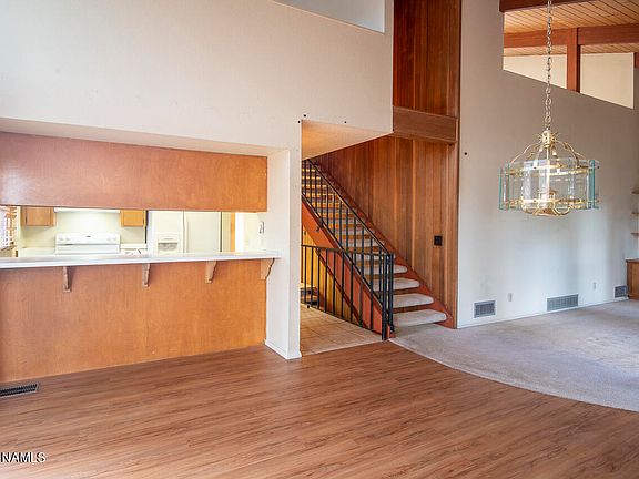 5th image of 1919 E Linda Vista Dr