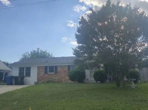 857 Rodin Ln, Virginia Beach, VA 23455