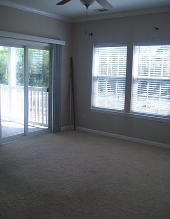 3rd image of 400 Telfair Dr APT 203