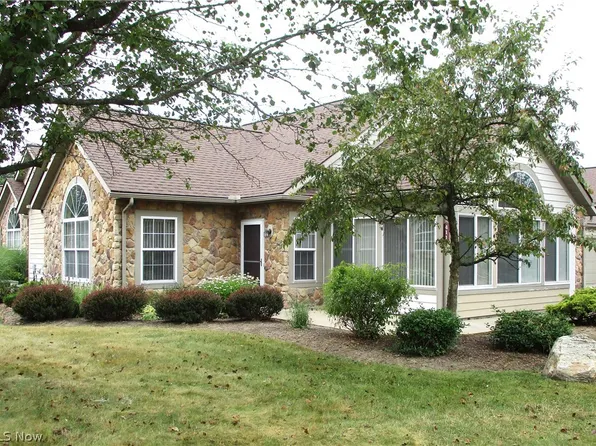 411 Classic Dr, Tallmadge, OH 44278