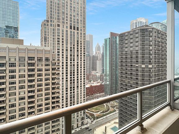 4th image of 600 N Lake Shore Dr APT 2708