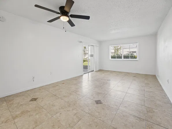 3417 Winkler Ave APT 605, Fort Myers, FL 33916