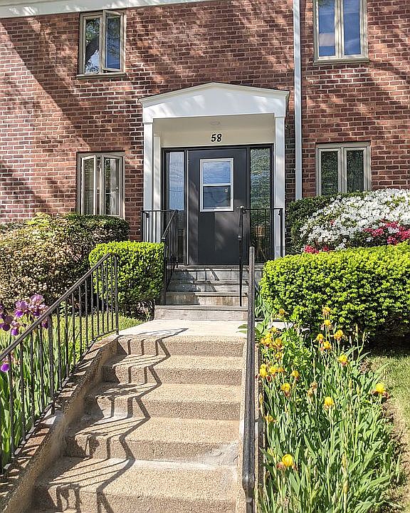 1st image of 58 Lawrence Ct APT C