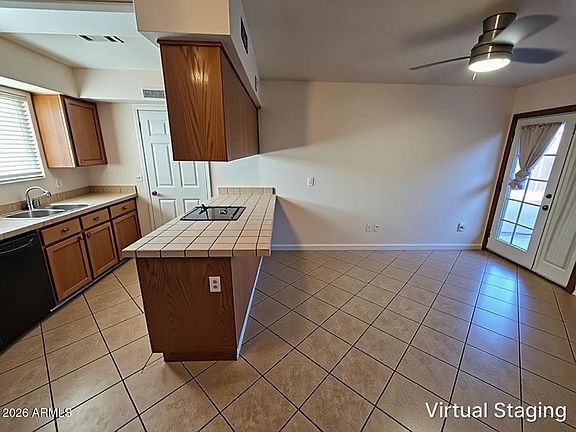 5th image of 2219 S ROYAL PALM Road