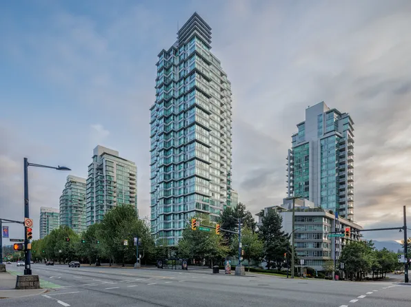 699 Cardero St #1905, Vancouver, BC V6G 3H7