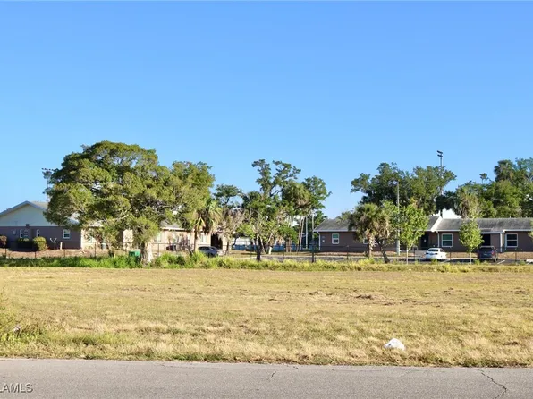 4281 Arlington Ave, Fort Myers, FL 33905