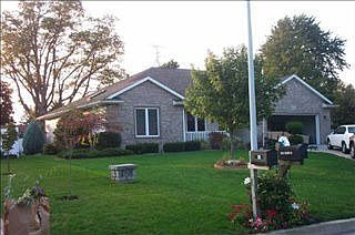 1st image of 1439 Angela Dr W