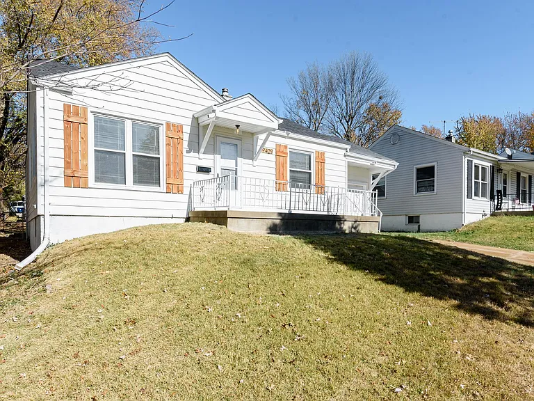 9429 Harold Dr — Photo 28