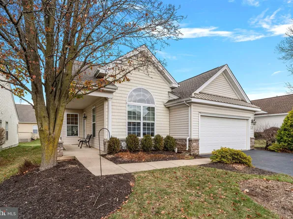 925 Laurens Ln, Warminster, PA 18974