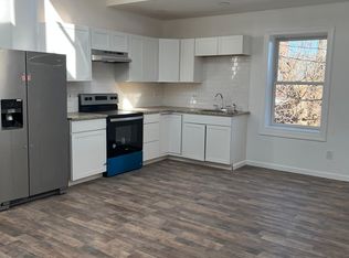 554 Main St FLOOR 2, Stroudsburg, PA 18360