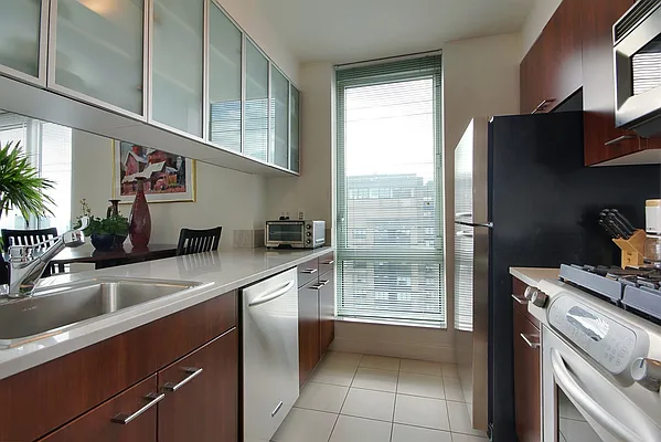 Sold by Corcoran | media 3