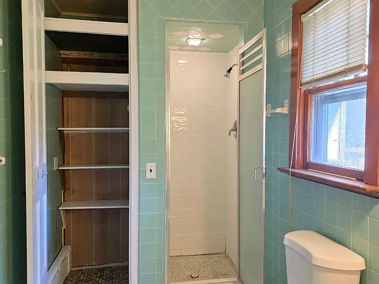52 Scott Ave #B — Photo 5