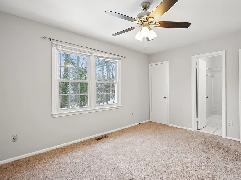 7907 Timarand Ct — Photo 30