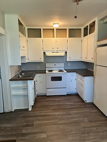 1439 S #350W Photo 1