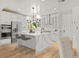 901 Cliff Dr, Newport Beach, CA 92663