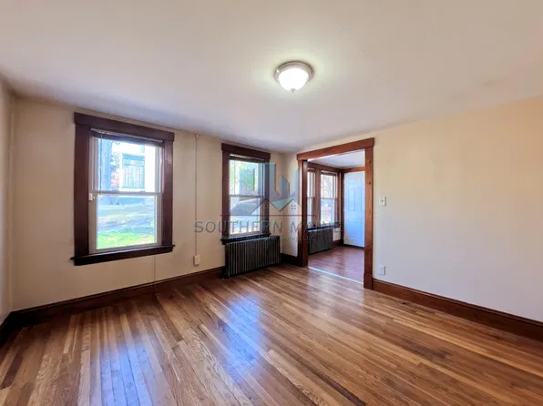 30 Cedar St #1, Augusta, ME 04330