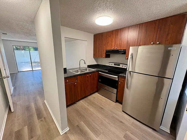 Atlantic Townhomes — Photo 15