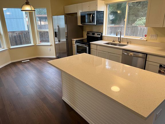 4th image of 19415 79th Avenue Ct E