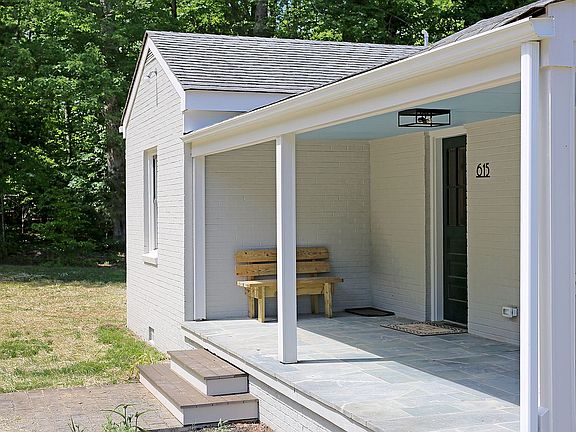 2nd image of 615 Campbell Rd