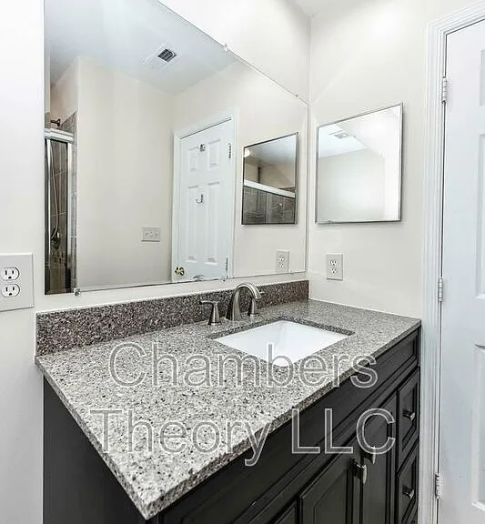 6955 Cromarty Dr — Photo 20