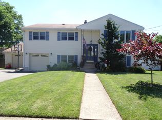 17 Homestead St, Clifton, NJ 07013