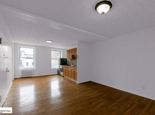 477 Henry St #4, Brooklyn, NY 11231