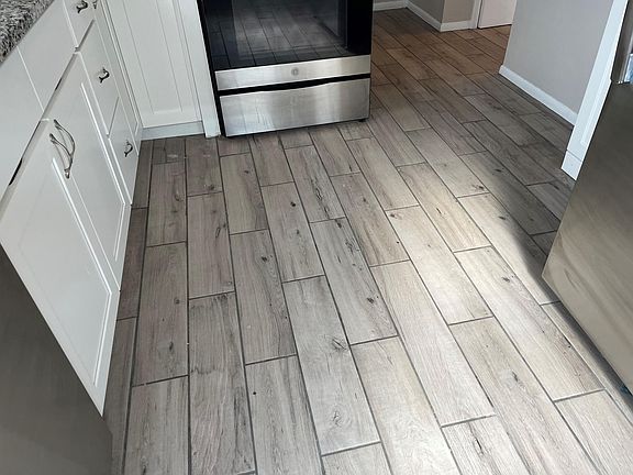 5th image of 4817 Briarwood Ave