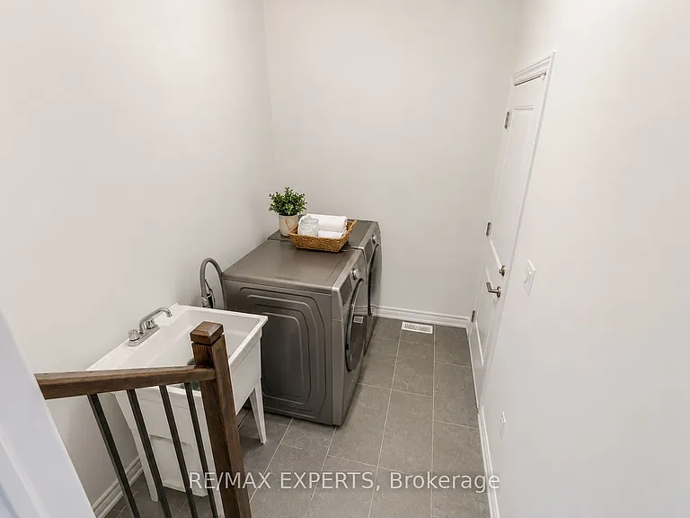 162 Shepherd Dr — Photo 13