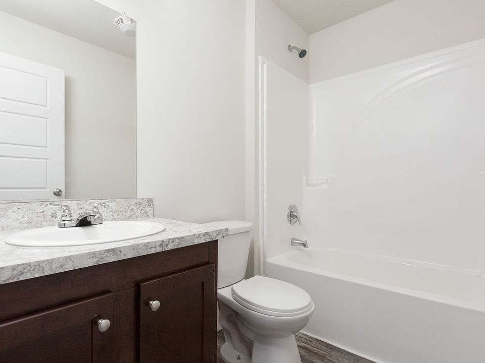 2nd image of 46610 Cheylade Dr #1189