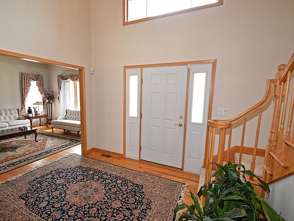 2nd image of 1673 Ashbury Dr