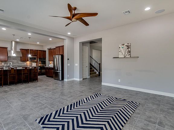 4th image of 4122 E Zion Pl