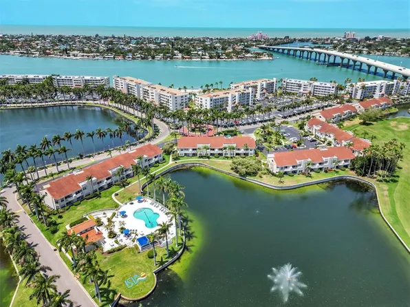 6080 Bahia Del Mar Cir APT 111, Saint Petersburg, FL 33715