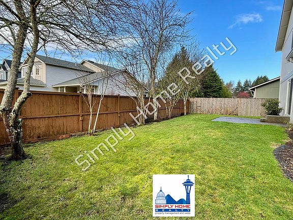 5th image of 5049 Siskiyou St SE