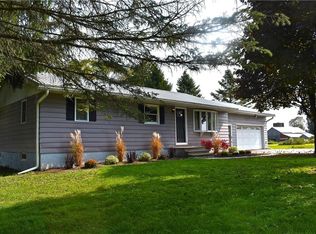 7276 Rostiser Rd, Stittville, NY 13469