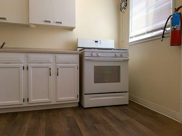 2 Bedroom with Hardwood Floors — Photo 15