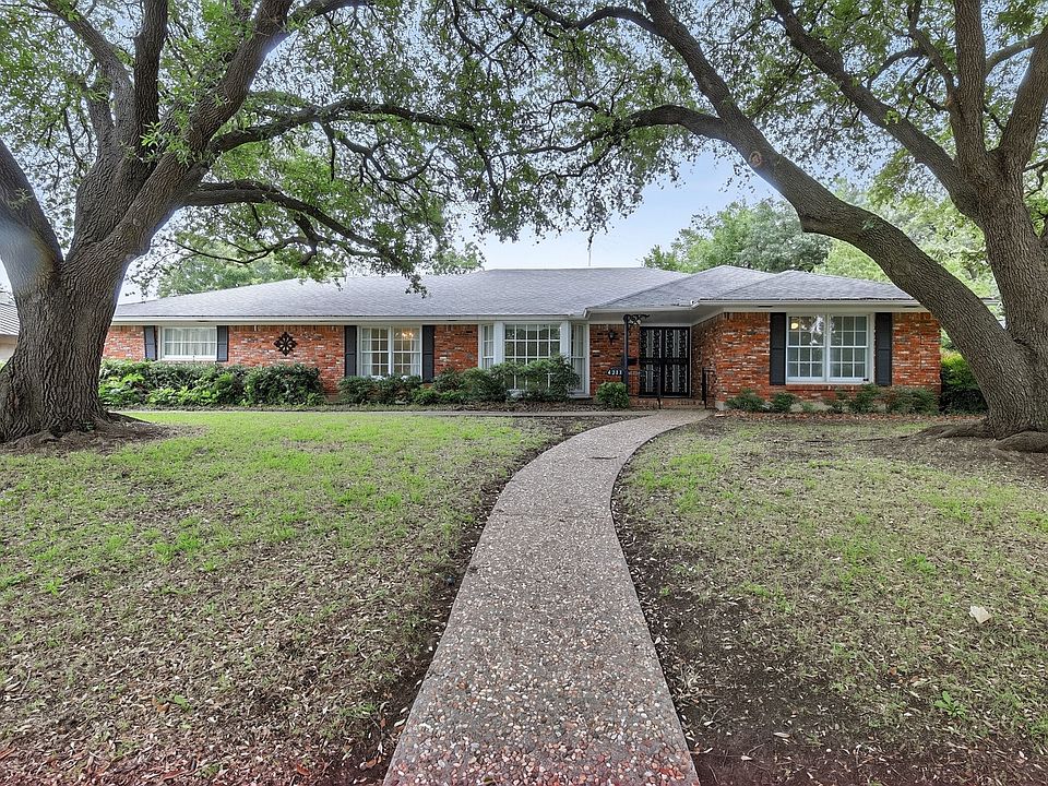 1st image of 4213 Hildring Dr W