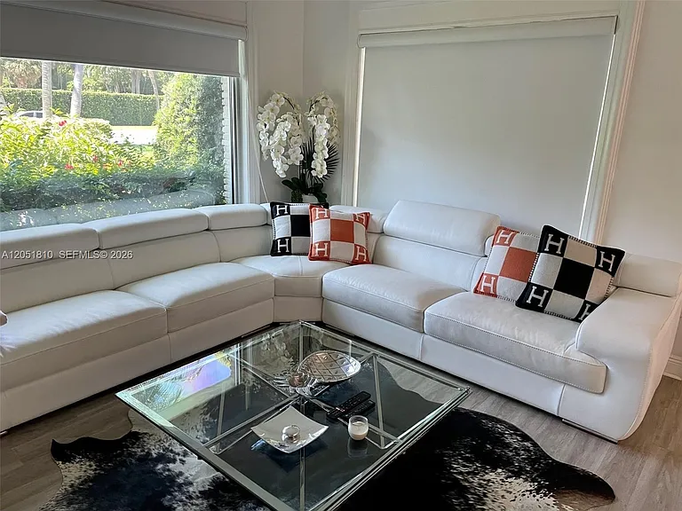 286 Bal Bay Dr #4 — Photo 2