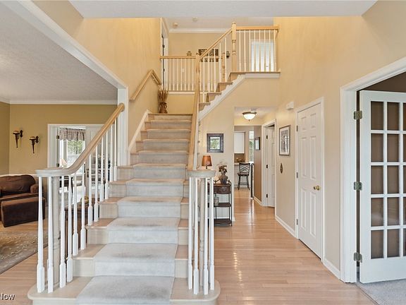 4th image of 3304 Persimmon Ln