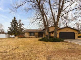 1971 London Rd, Green Bay, WI 54311