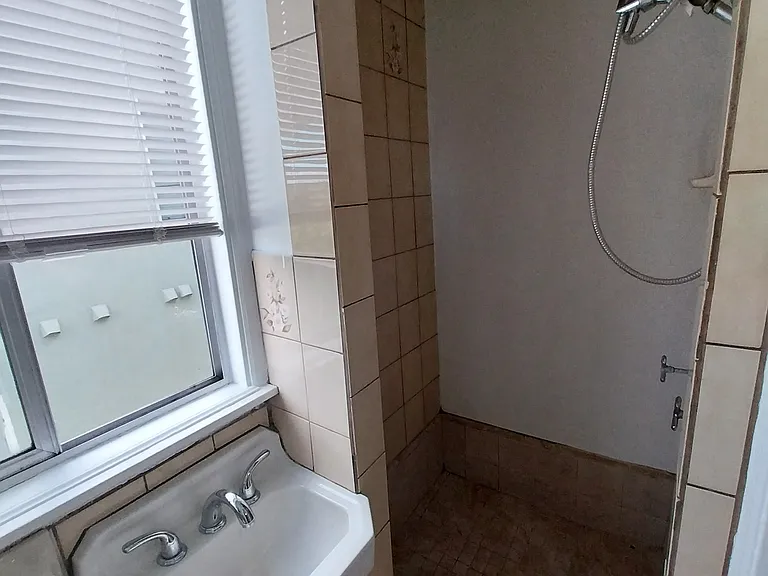 902 3rd St #23 — Photo 8