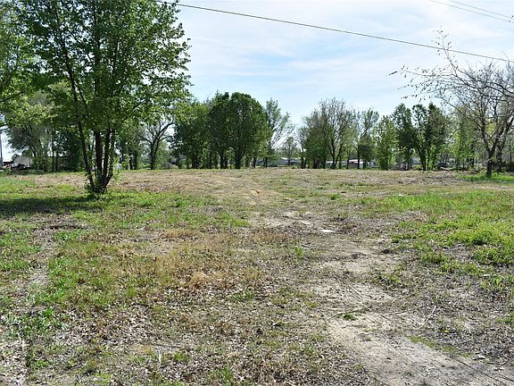 3rd image of 15531 N 139th East Ave