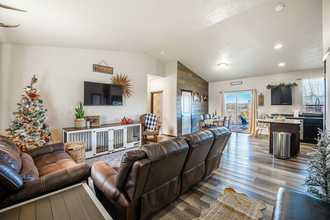 next background image