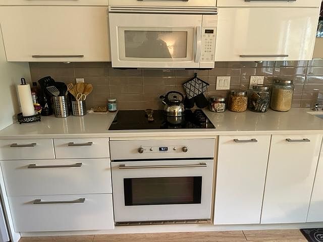 European White Kitchen
