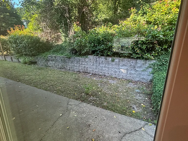 1634 S Kent Des Moines Rd #B — Photo 9
