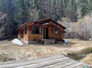 25 Calf Canyon Rd S, Las Vegas, NM 87701