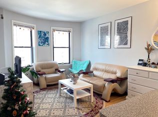 828 Huntington Ave #3, Boston, MA 02115